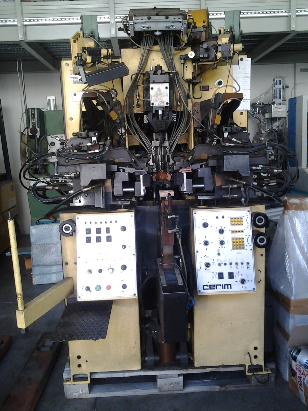 heel-seat-and-sides-lasting-machine-cerim-ck24-2