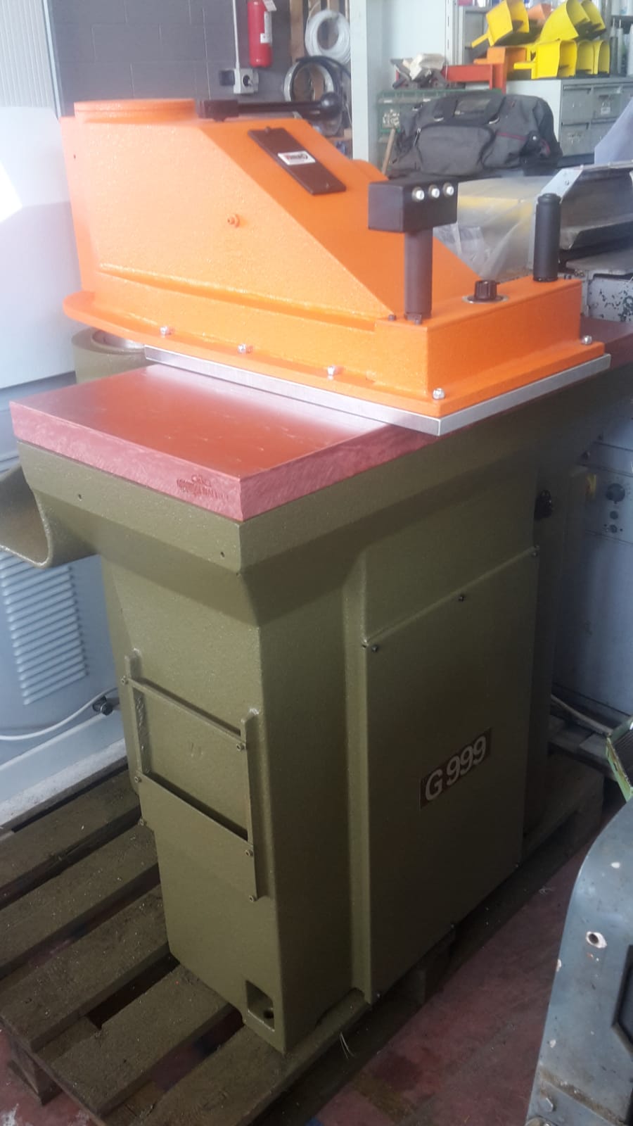 oildynamic-clicking-press-with-turning-arm-atom-g999