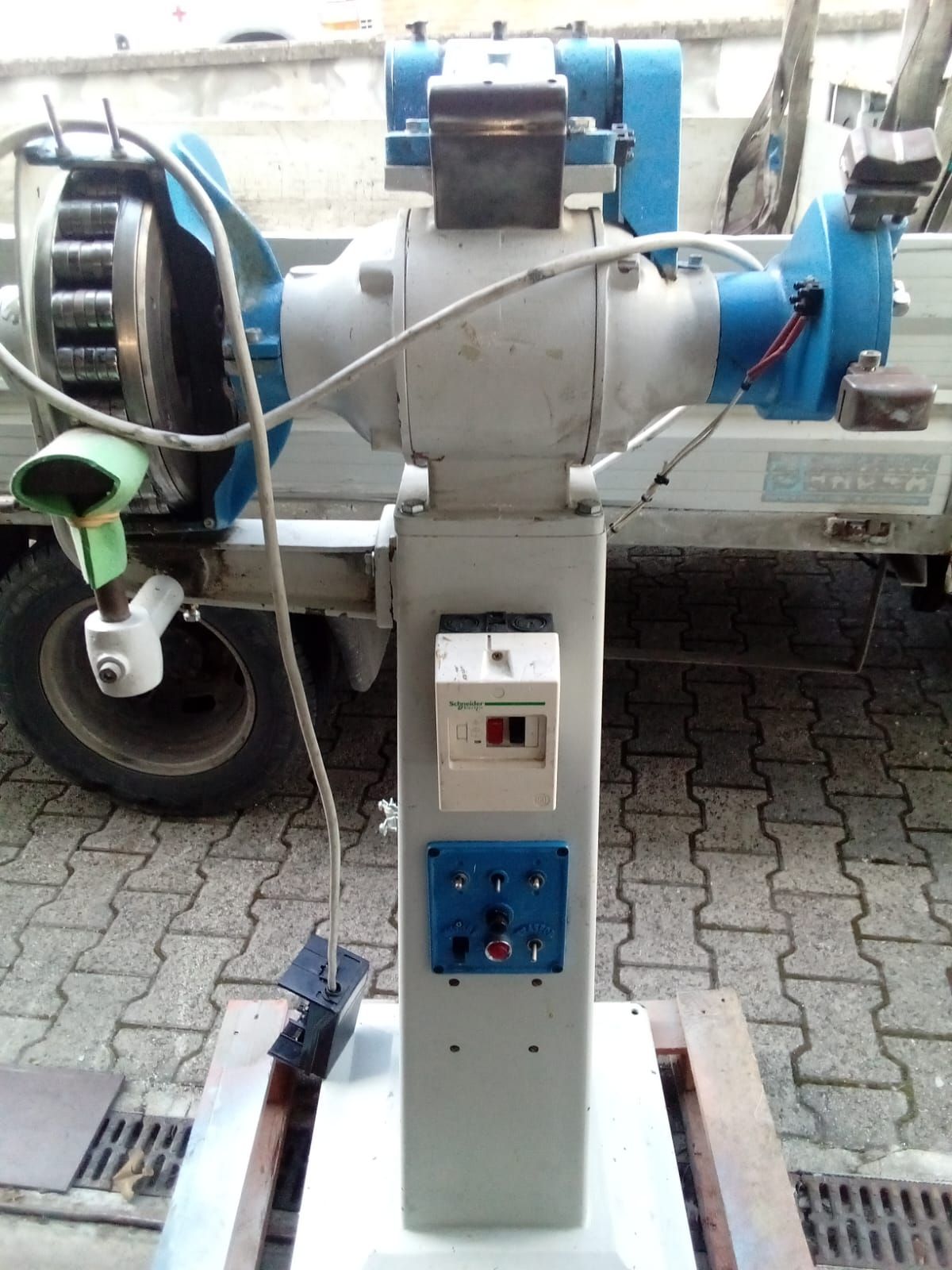 pounding-machine-sigma-1