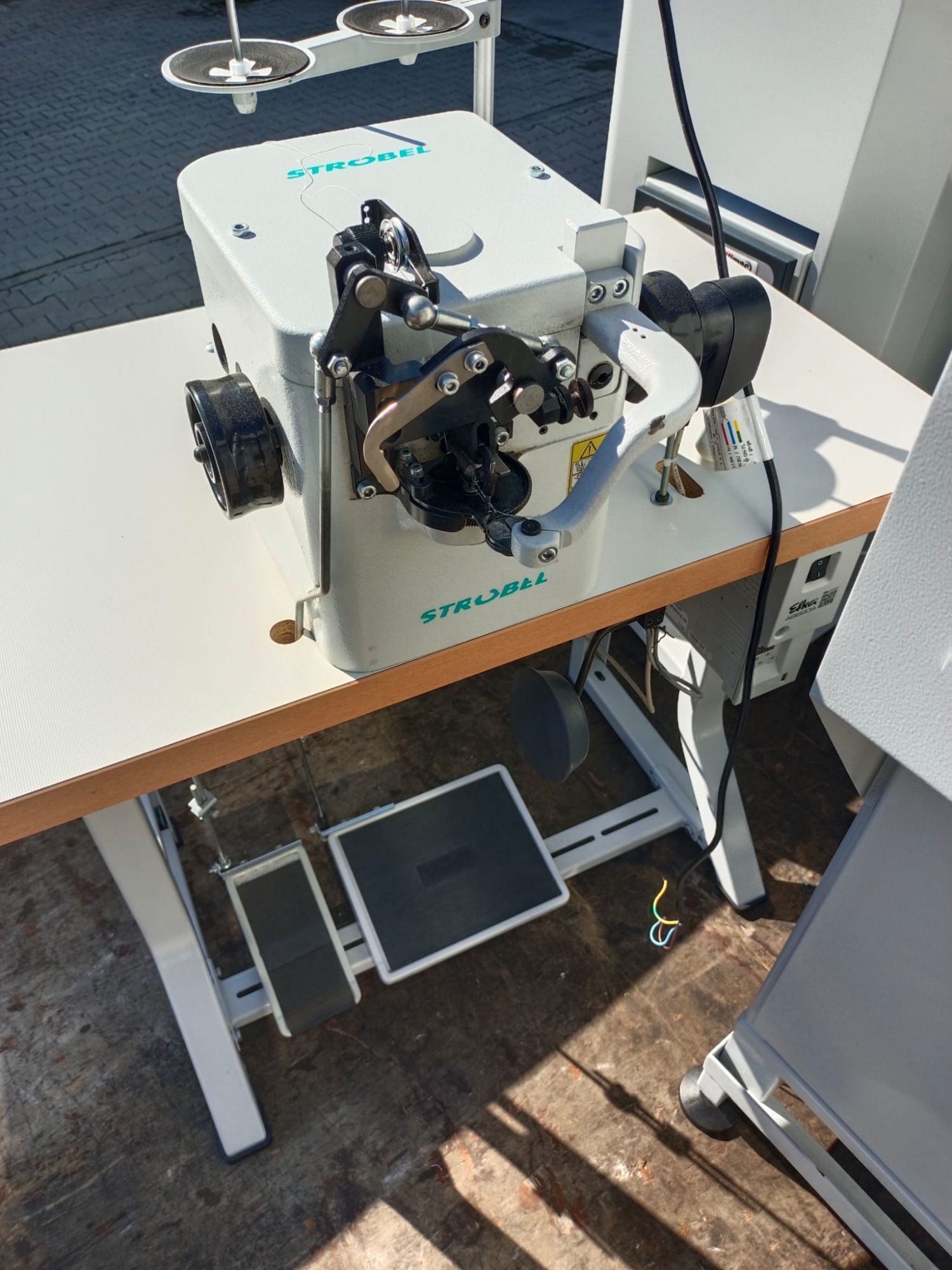 sewing-machine-strobel-k443-1